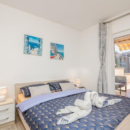 Apartment Stella Di Mare 2 คิร์ก ภายนอก รูปภาพ