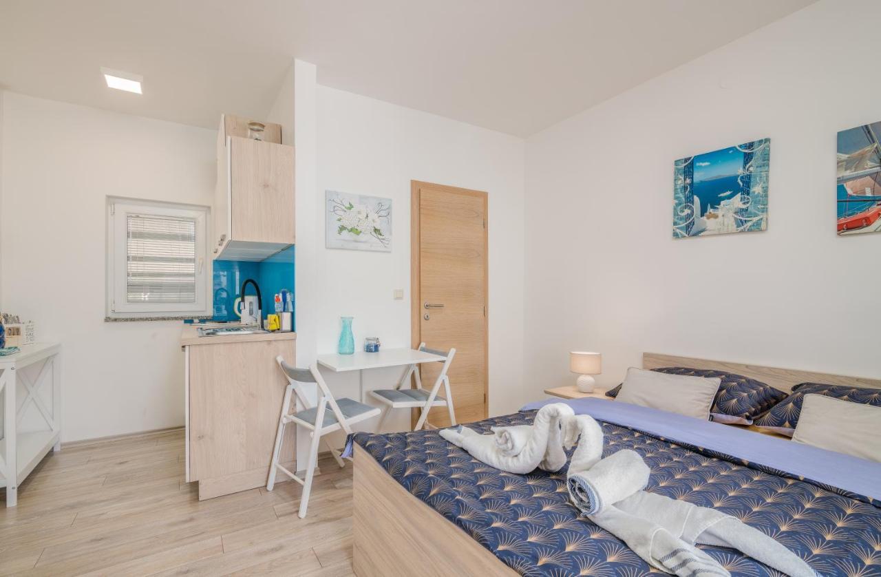 Apartment Stella Di Mare 2 คิร์ก ภายนอก รูปภาพ